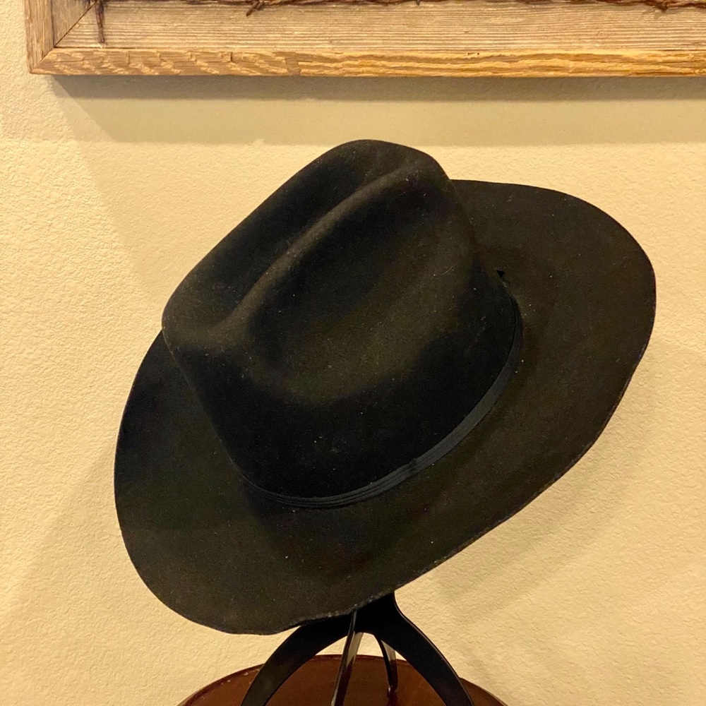 Western Sheplers cowboy hat 🤠 size 7 fur blend